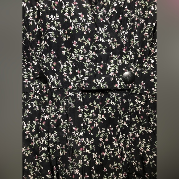 Vintage Stuart Alan Black and White Short Sleeve Floral Romper Jumpsuit 80s/90s - Picture 5 of 7